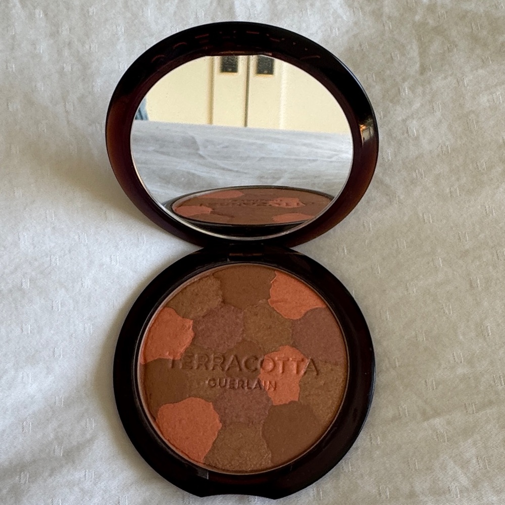 GUERLAIN Terracotta Bronzer Highlighter - Brown & Coral Shades EUC